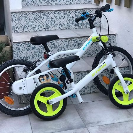 Malaga Beach House, 2 City Bikes, 2 Children'S Bikes, Wifi, Big Terrace, Bbq, Family, Childfriendly Dış mekan fotoğraf