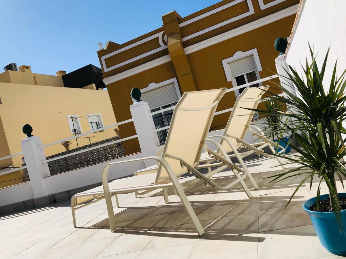 Malaga Beach House, 2 City Bikes, 2 Children'S Bikes, Wifi, Big Terrace, Bbq, Family, Childfriendly Dış mekan fotoğraf