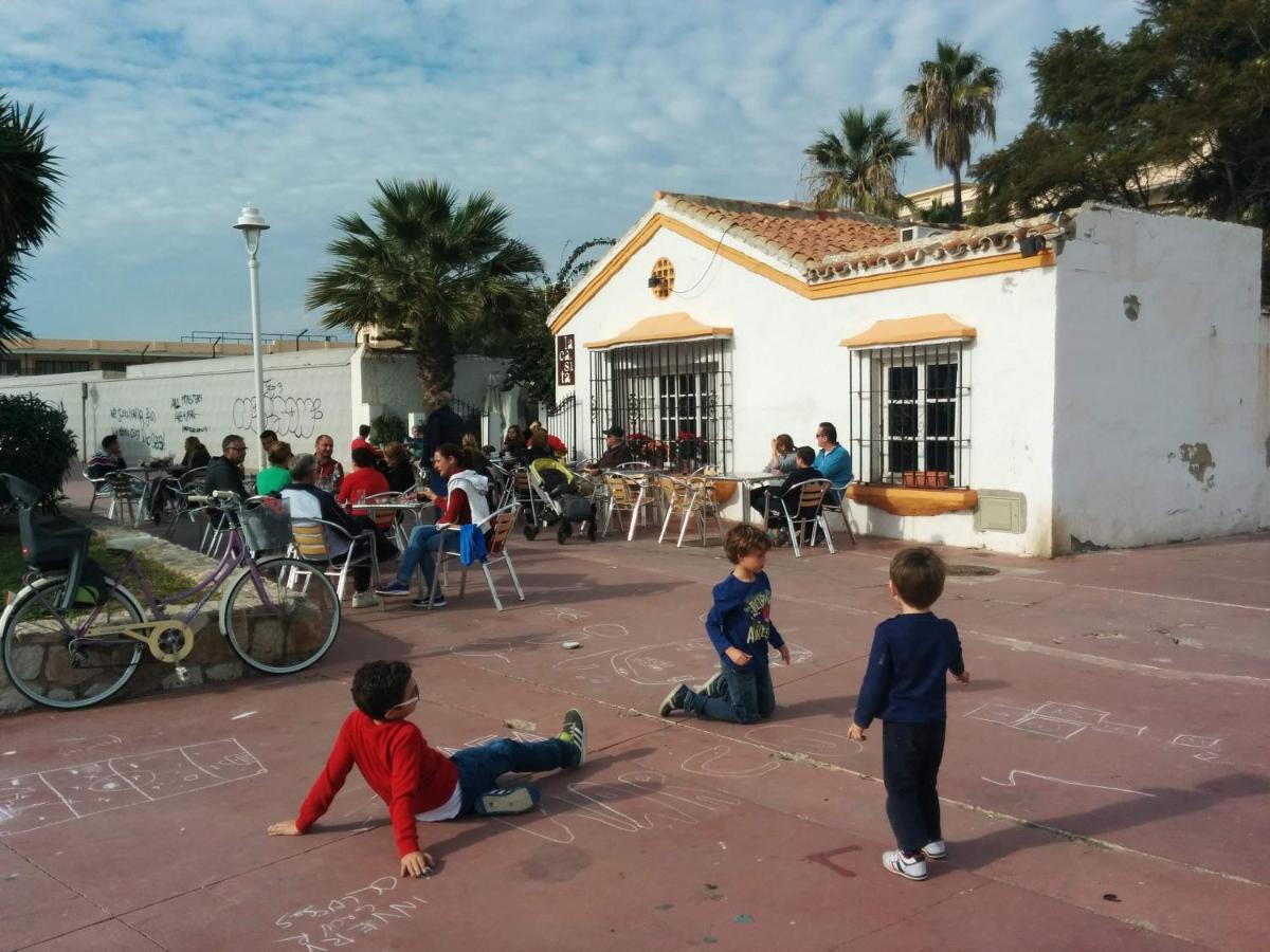 Malaga Beach House, 2 City Bikes, 2 Children'S Bikes, Wifi, Big Terrace, Bbq, Family, Childfriendly Dış mekan fotoğraf