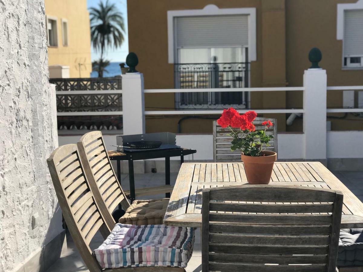 Malaga Beach House, 2 City Bikes, 2 Children'S Bikes, Wifi, Big Terrace, Bbq, Family, Childfriendly Dış mekan fotoğraf